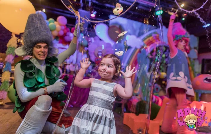 03ead3c44a18ec72c3dc1483a76ae8f8